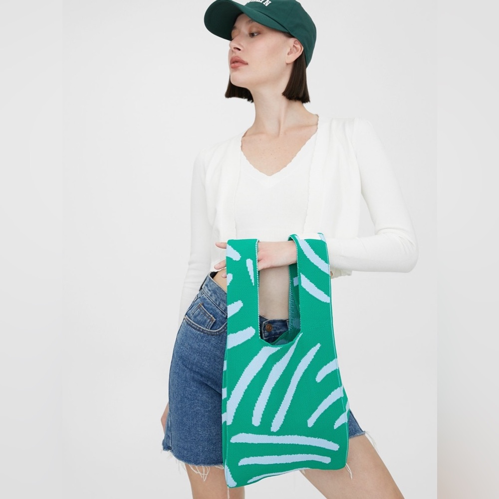 Buffollow Vacay Tote Bag